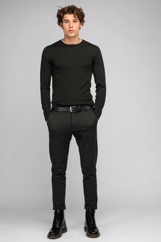 Nader R-Neck Knit