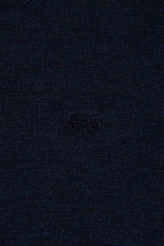 Atle R-neck